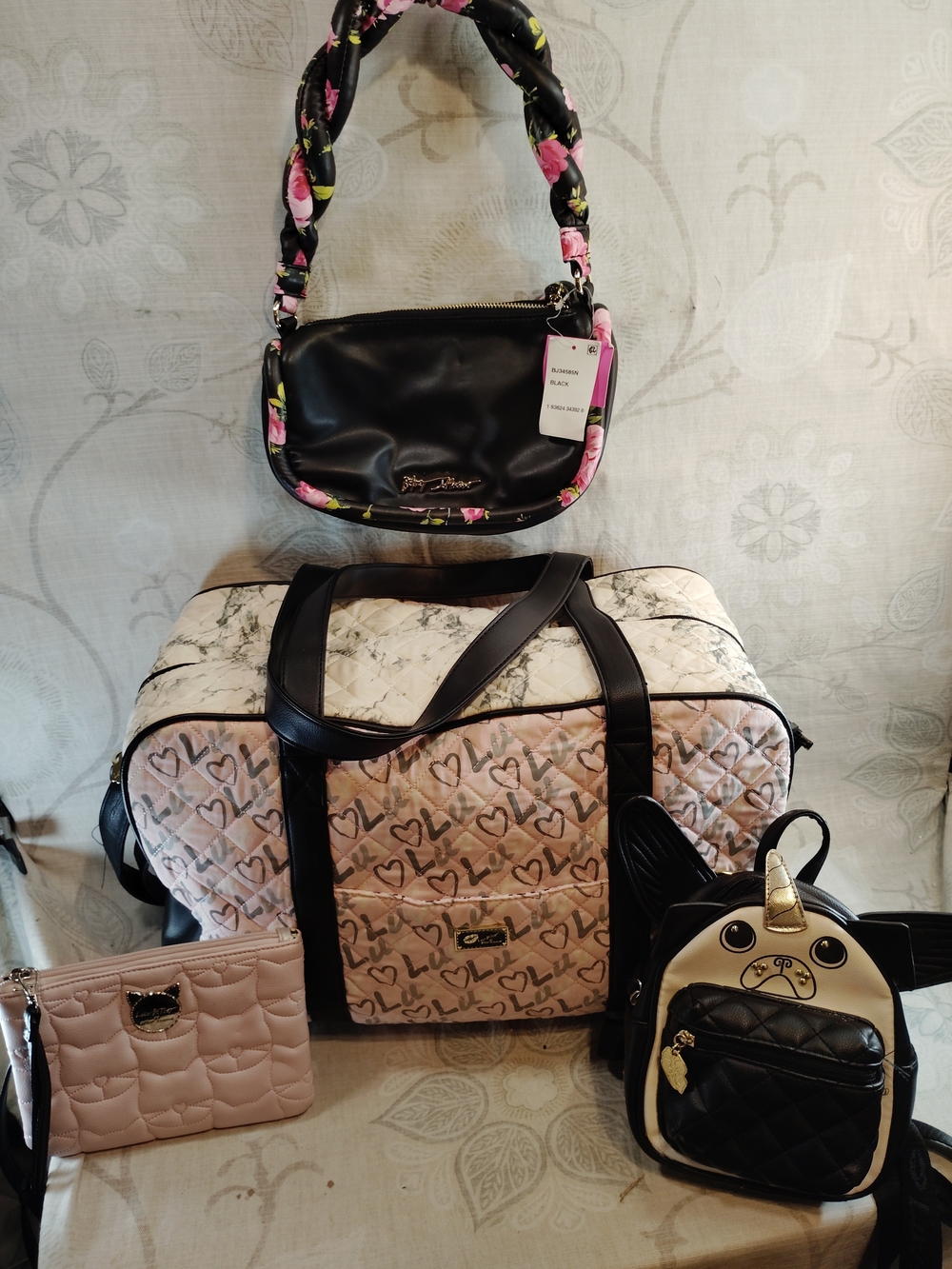 Betsey Johnson  4pc Black& Pink Floral-Trim /Quilted Set